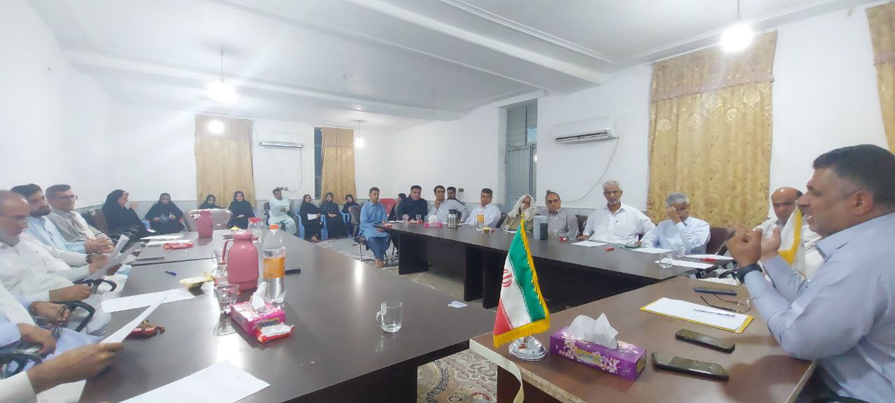 موحەممەدئەنوەر ئەمیری، ئەندامی شوڕای ناوەندیی جەماعەت، لە کۆڕی ئەندامانی جەماعەت لە ئیرانشار (سێشەممە ۱۹ی خاکەلێوەی ۱۴۰۴) ڕۆڵی بنەماڵە، ڕێکخراوە و بەها ئایینییەکانی لە پێکهاتنی شوناسی تاکەکانی کۆمەڵگە بە گرینگ هەژمار کرد.